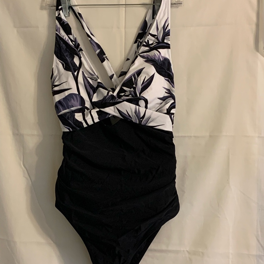 Cupshe Tropical One -Piece Swimsuit